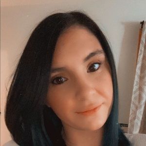 Meet your Posher, Marissa